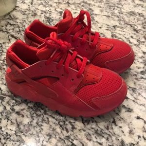 Red Nike huraches for kids